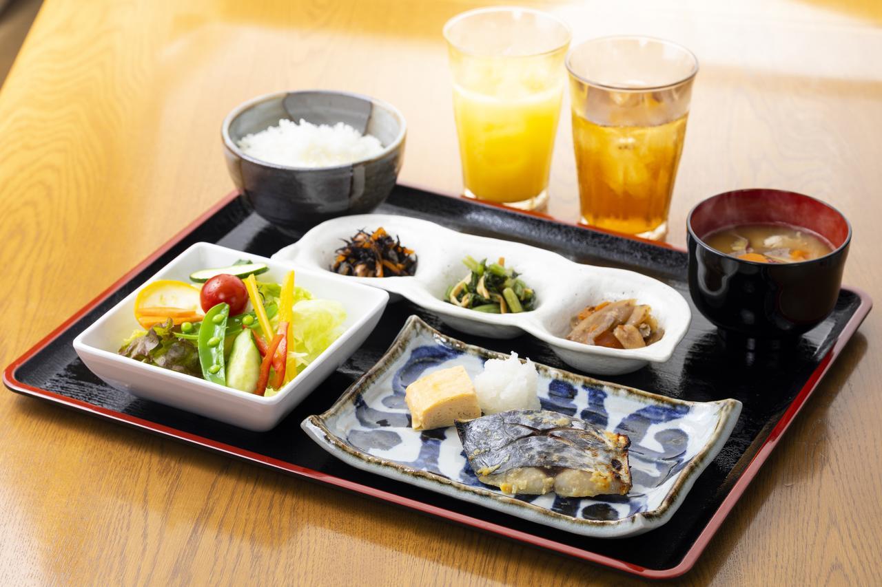 JR Clement Inn Takamatsu Bagian luar foto
